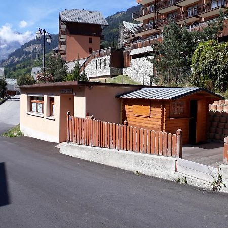 L'Aigle Royal Apartment Вожани Екстериор снимка