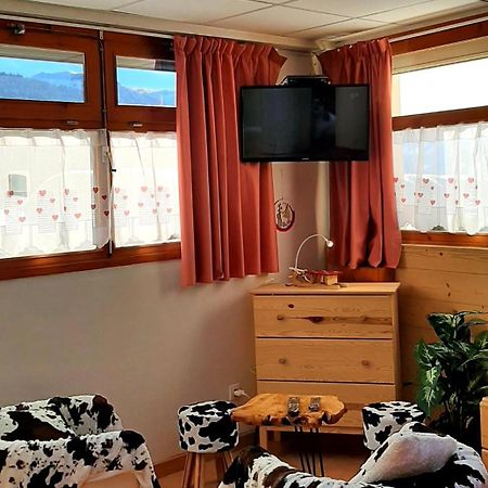 L'Aigle Royal Apartment Вожани Екстериор снимка