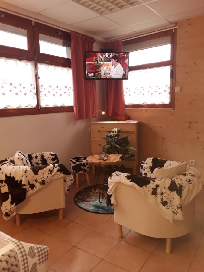 L'Aigle Royal Apartment Вожани Екстериор снимка