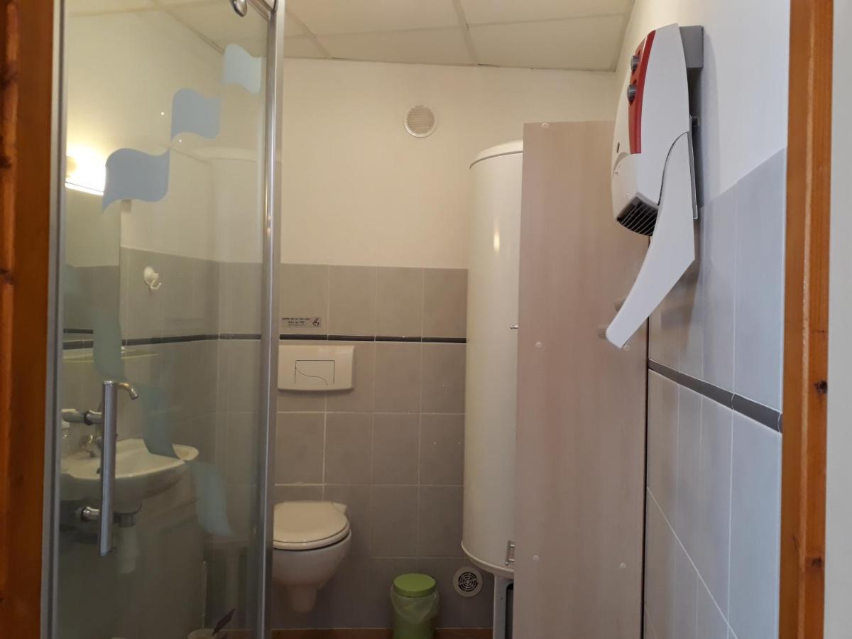 L'Aigle Royal Apartment Вожани Екстериор снимка