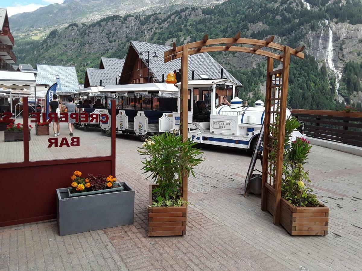 L'Aigle Royal Apartment Вожани Екстериор снимка